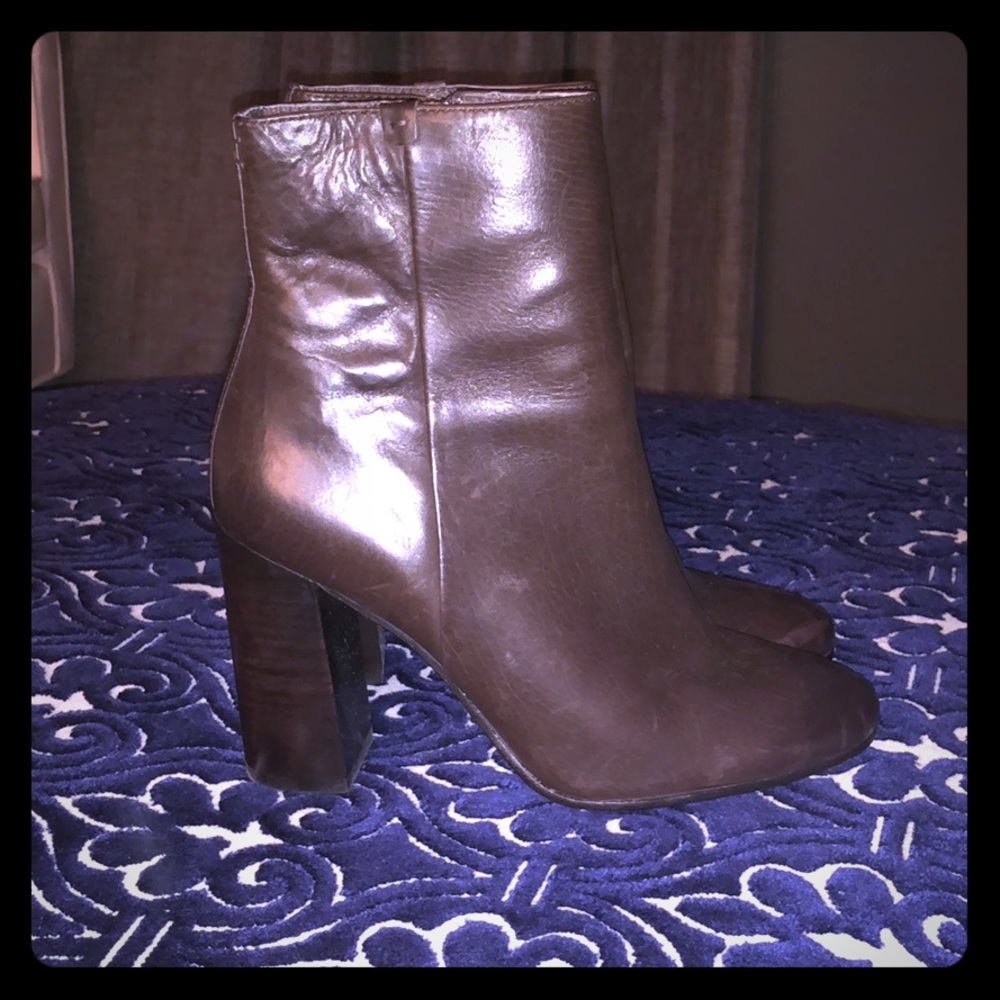 Frye brown leather boots with heel